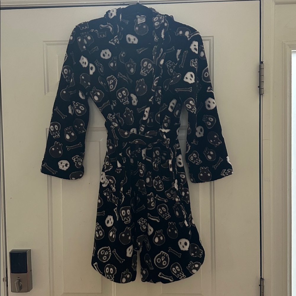 Youth Skull Robe Black - Picture 3 of 7